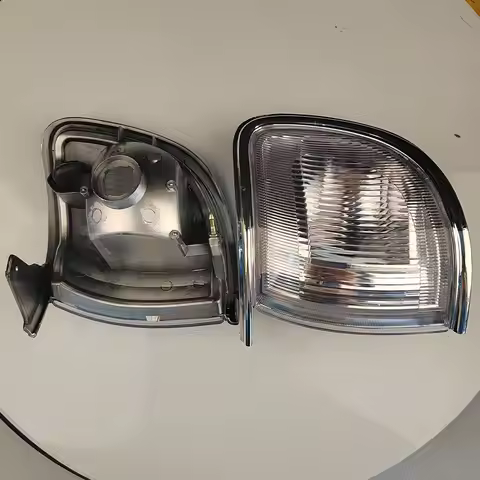 A Pair Front Turn Signal White Crystal Corner Lamp For Nissan Terrano Pathfinder TR50 R50 1996 to 19
