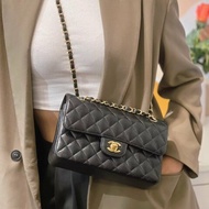 CHANEL 黑金荔枝牛Coco 23