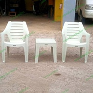 kursi santai plastik napolly putih