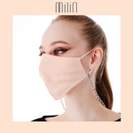 [MILIN] Milin satin face cover mask with hanging strap หน้ากากผ้าผิวไหม พร้อมสายโซ่คล้องคอ สีชมพู/สีดำ - Pink/Black