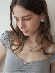 Ruched lace trim 褶皺上衣 ruffles cropped top 方領上衣 蕾絲邊車縫邊邊 顯胸上衣