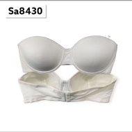 E Sa8430 Seamless branded bra size 34 with underwire