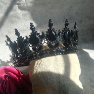 Gothic Queen Full Circle Gothic Crown
