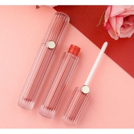 Packaging Lipmatte tube