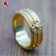 แหวนรูปดอกบัวทอง18K/ทอง18K ทำด้วยมือเงอะงะแหวนเดี่ยวทองคำสำหรับผู้ชายราคาถูกตามกรัม