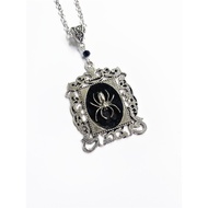 Japanese Lolita Gothic Style Punk Asian Culture Tarantula Necklace Gothic Embossed Necklace