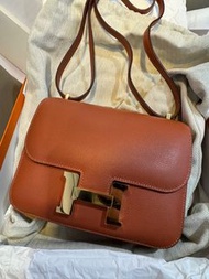 Hermes Constance 18