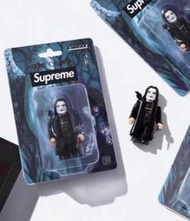 Image. 台中逢甲店 BE@RBRICK KUBRICK 100% 庫柏力克熊 Supreme/The Crow