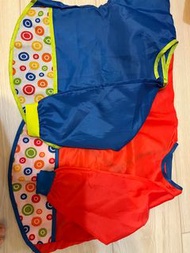 ~IKEA~圍兜, 彩色~可避免弄髒及弄濕兒童衣物  適合用餐、遊戲、畫畫、勞作或烹飪時使用