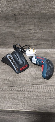 BOSCH IXO 電批連充電器