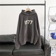 ESSENTIALS เสื้อกันหนาว Hoodie ผู้ชาย  1977 สไตล์เกาหลี  หินสบาย ๆ pullover เสื้อสเวตเตอร์คอตตอน สีข
