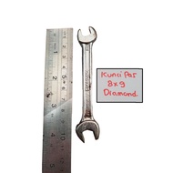 8 mm and 9 mm wrenches