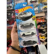 combo Hot Wheels 2020 Koenigsegg Jesko