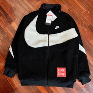 [พร้อมส่ง] Nike Sportswear Swoosh Full-Zip Reversible Boa Jacket สีดำ