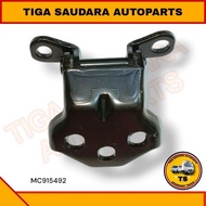 Door Hinge FUSO PS190 Door Hinge/ PS220 GANJO/ 6D22/ 8DC MC/915492