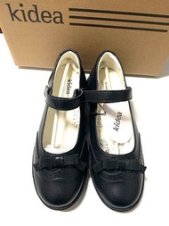 Kidea 女童黑色返學鞋