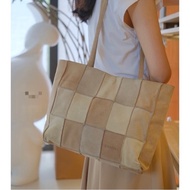 Chanel 麂皮拼色托特包