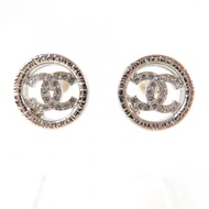 全新☆香奈兒 AB9068 A22A 金屬 Coco 標誌水鑽圓形耳環，銀色，附原廠盒，法國製造，女士款