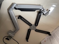 螢幕支架 冇VESA都用到，齊配件 100%正常