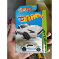 PUTIH Hot Wheels Nissan 370z White/HotWheels Nissan 370z White