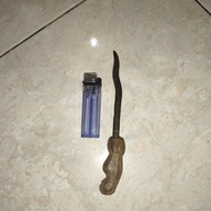 barang unik antik kuno langka keris kecil atau lainnya tanpa warangka