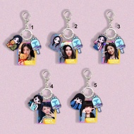 (NEW 2026) cute ILLIT group member acrylic keychain (with gift)