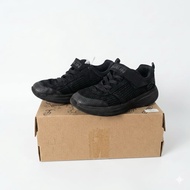Skechers go run black size 30 preloved