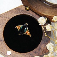 復古風馬眼鑽石戒指 | 經典風欖尖形鑽石指環 | 原創黃金綠寶戒指