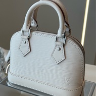 LV Nano Alma 奶白色水波紋貝殼包