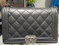 Chanel boy28