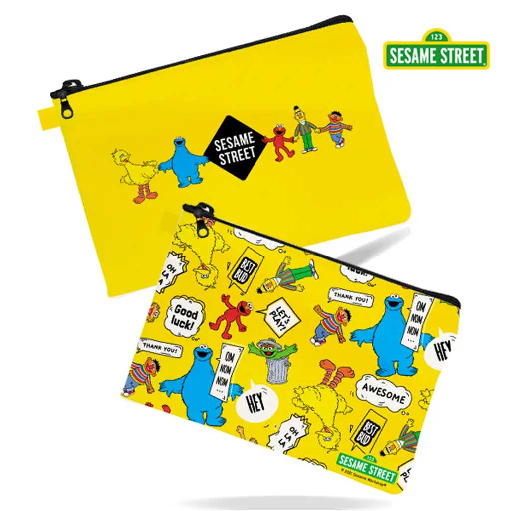 SST4-กระเป๋าอเนกประสงค์ A5 : Sesame Street Family A5 Multipurpose Zipper Bag (A5-PDBAG-YE-401) W22xH