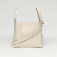 DIOR SignatureBucket菜籃子水桶包米白色牛皮金扣2025肩背包