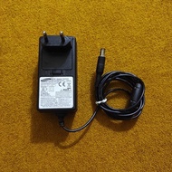 Samsung 14V 3A Adapter