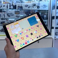 iPad Pro 10.5吋 WiFi 256GB 帶指紋識別 太空灰 香港港行完美靚機靚電池鋪頭開單保障全原裝正品可以放心使用放心購買可以放心使用無維修過無任何暗毛病有店開單寫明保6個月加15日質量