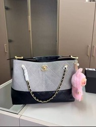 全新專櫃~香奈兒包包，經典配色Chanel 拼色菱格紋手提包