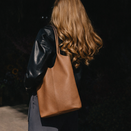 VARA กระเป๋าสะพายหนังแท้รุ่น OKI