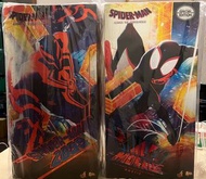 Hot toys Miles morales mms710 & Spiderman 2099 mms711