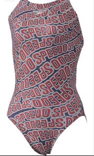 Speedo泳衣