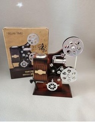 放影機 音樂盒 (上鏈會轉動) film projector musical box
