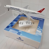 TURKISH AIRLINES BOEING AIR PLANE MODEL B777 MINIATURE DIECAST METAL WHEEL PLANE CHILDREN'S GIFT