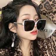 2020Versi Korea Fesyen Kotak Besar Cermin Mata Hitam Personaliti Retro Cat Cermin Mata Hitam Gambar Jalan Cermin Mata Hi