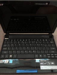 Acer Aspire One 532H (Netbook)