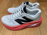 New Balance FuelCell SuperComp Trainer v3 跑鞋