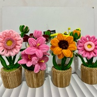 Flower Pot (Pipecleaner) - mini pot - wire feather Flower pot - Mini gift
