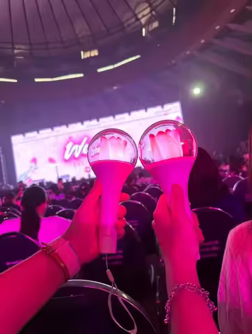 Freen Bangkok Birthday Party Tulip Support Stick Shines Freenbecky