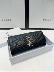 ✨YSL Saint laurent cassandre鳄鱼纹小牛銀包 女款 黑色