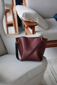 手工手縫植鞣革真皮背包單肩包