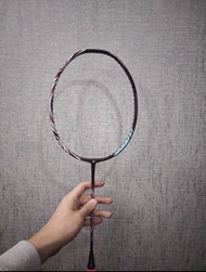 尤尼克斯天斧100zz sp4ug5 95新