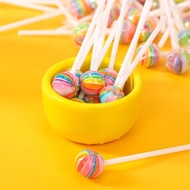 อมยิ้ม อมยิ้มมินิ สายรุ้ง (3g./ชิ้น)ลูกอมสายรุ้ง Rainbow mini lollipop ขนาดมินิ รสนม สีสันสดใสน่ารับประทาน หวานอร่อย