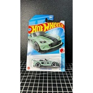 15 Mazda MX-5 Miata Hot Wheels